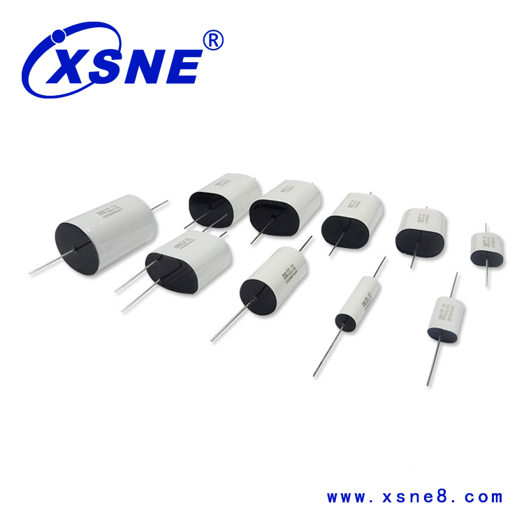 保护电容器在直流系统中的作用是什么？